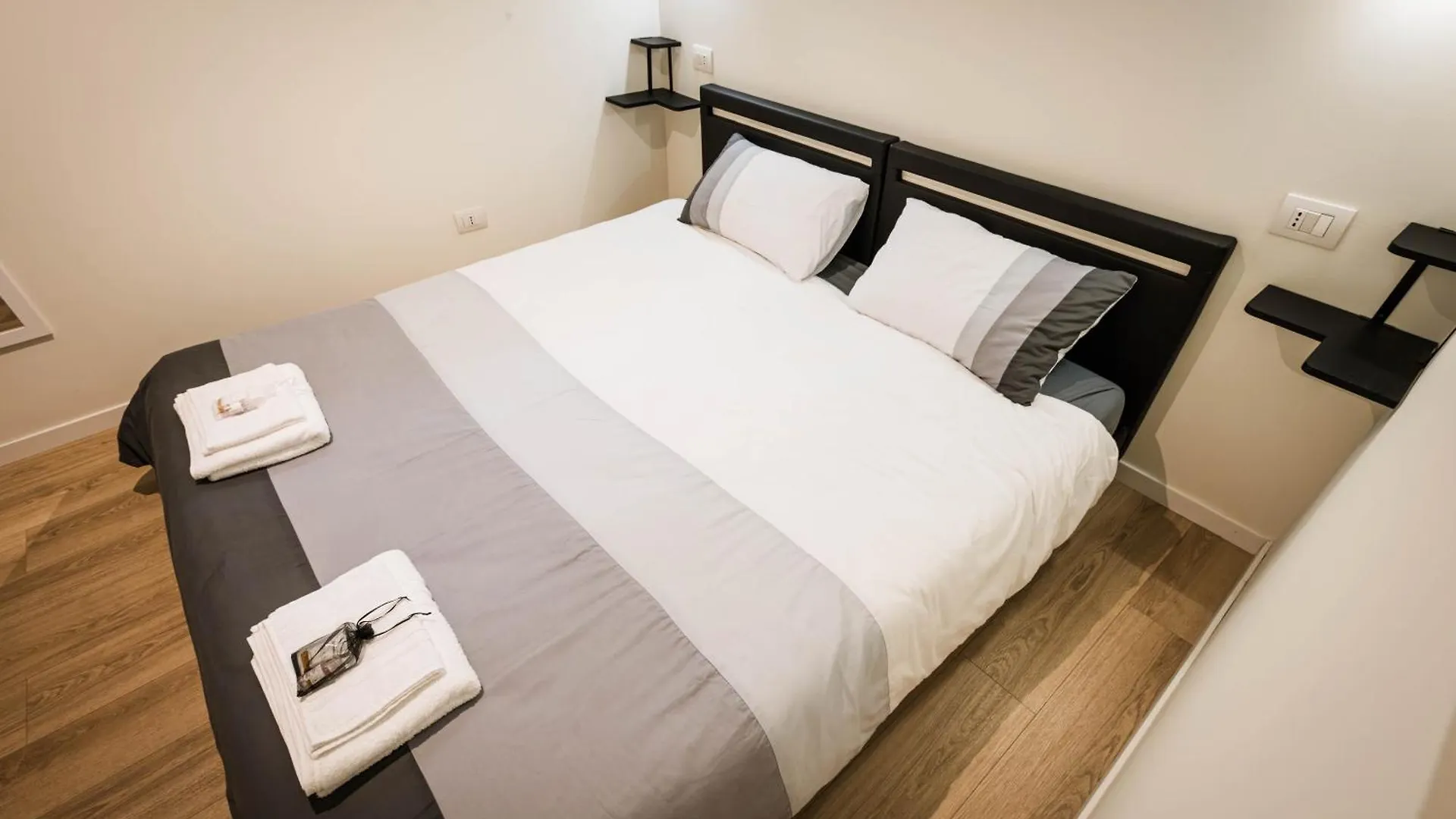 Relax&Fly Bgy Orio Hotel Grassobbio Guest house